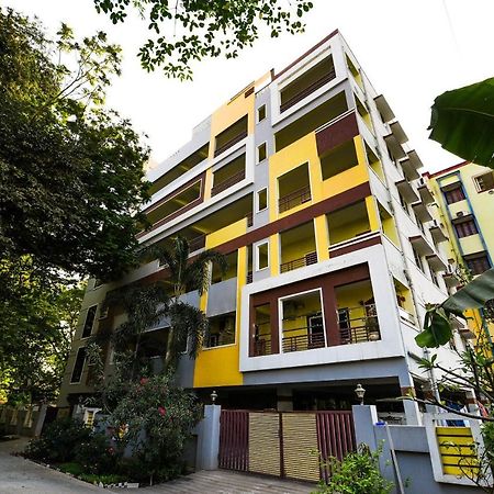 Oyo 26234 Annapurna Nilayam Hotell Vijayawāda Exteriör bild