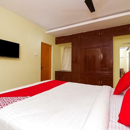 Oyo 26234 Annapurna Nilayam Hotell Vijayawāda Exteriör bild