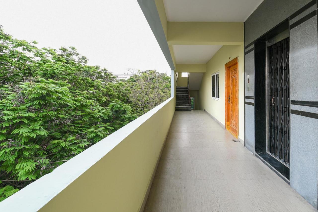 Oyo 26234 Annapurna Nilayam Hotell Vijayawāda Exteriör bild