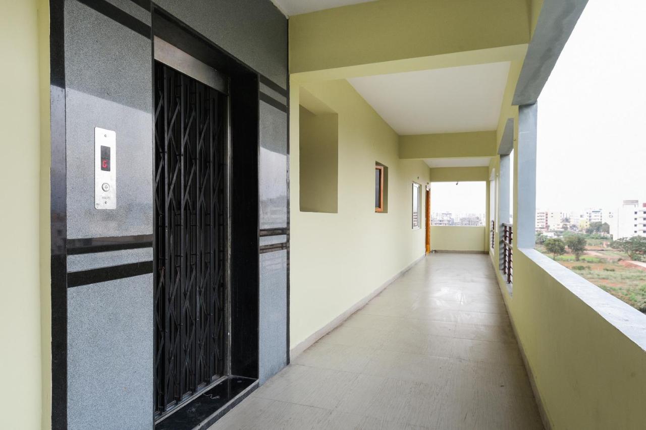 Oyo 26234 Annapurna Nilayam Hotell Vijayawāda Exteriör bild