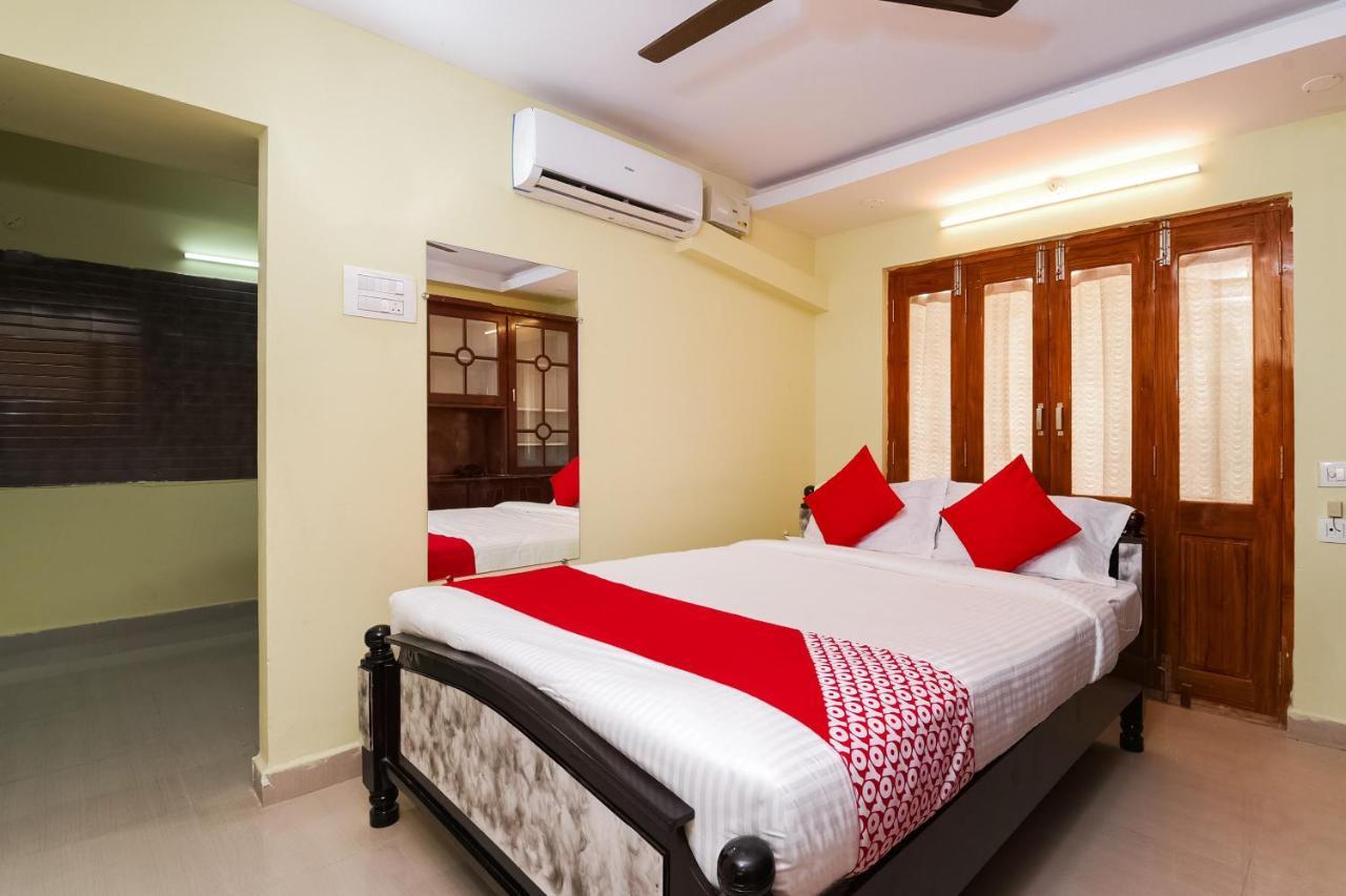 Oyo 26234 Annapurna Nilayam Hotell Vijayawāda Exteriör bild