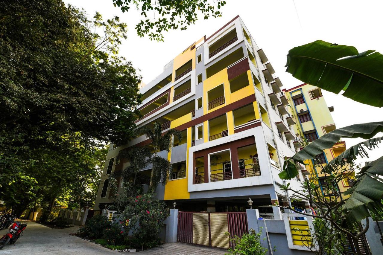 Oyo 26234 Annapurna Nilayam Hotell Vijayawāda Exteriör bild